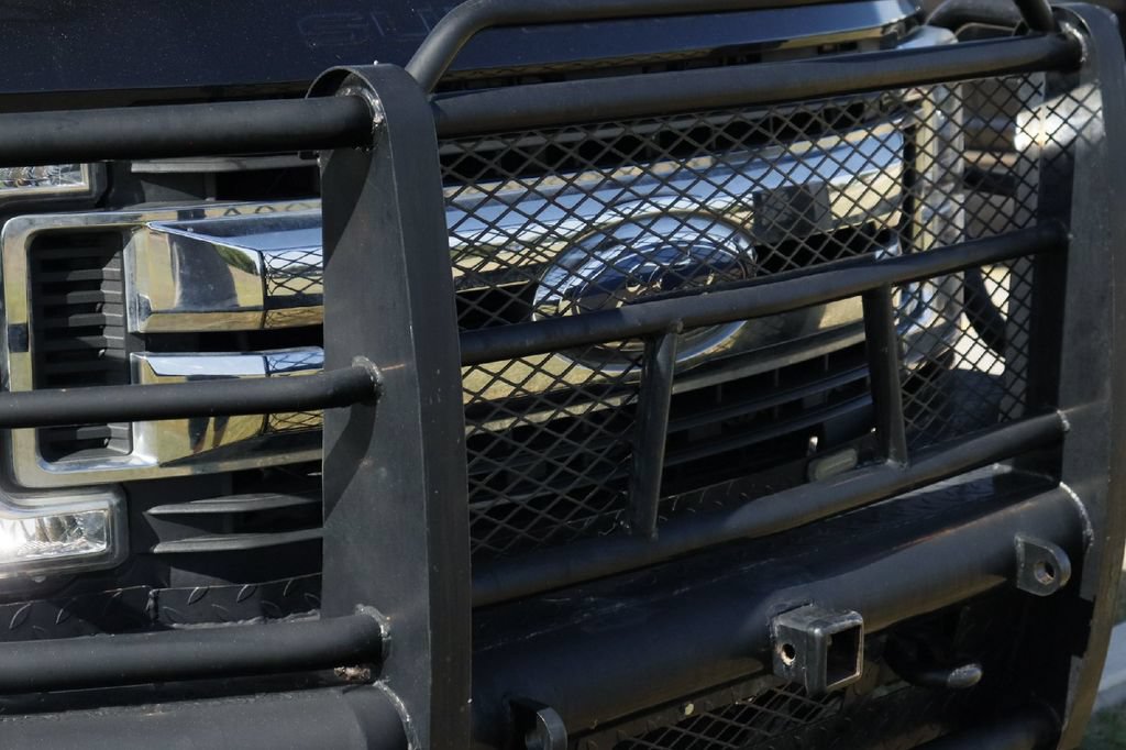 Used 2019 Ford F350 XL w/ STX Appearance Package AWD/4WD image 3