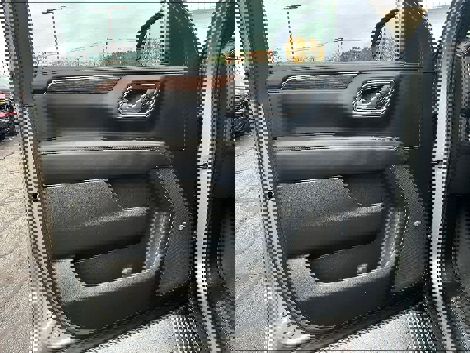 Used 2023 Chevrolet Tahoe High Country w/ Premium Package 2 image 9