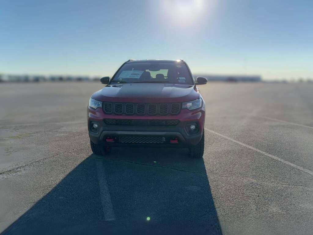 New 2026 Jeep Compass Trailhawk image 2