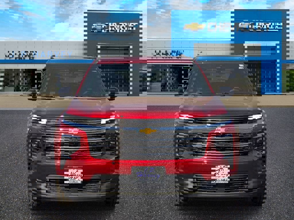 New 2026 Chevrolet Traverse LT w/ Driver Confidence Package image 2