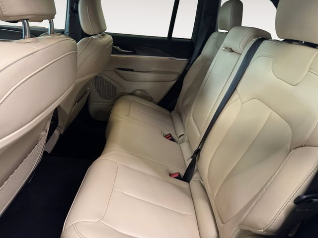 Used 2024 Jeep Grand Cherokee Limited AWD/4WD image 21