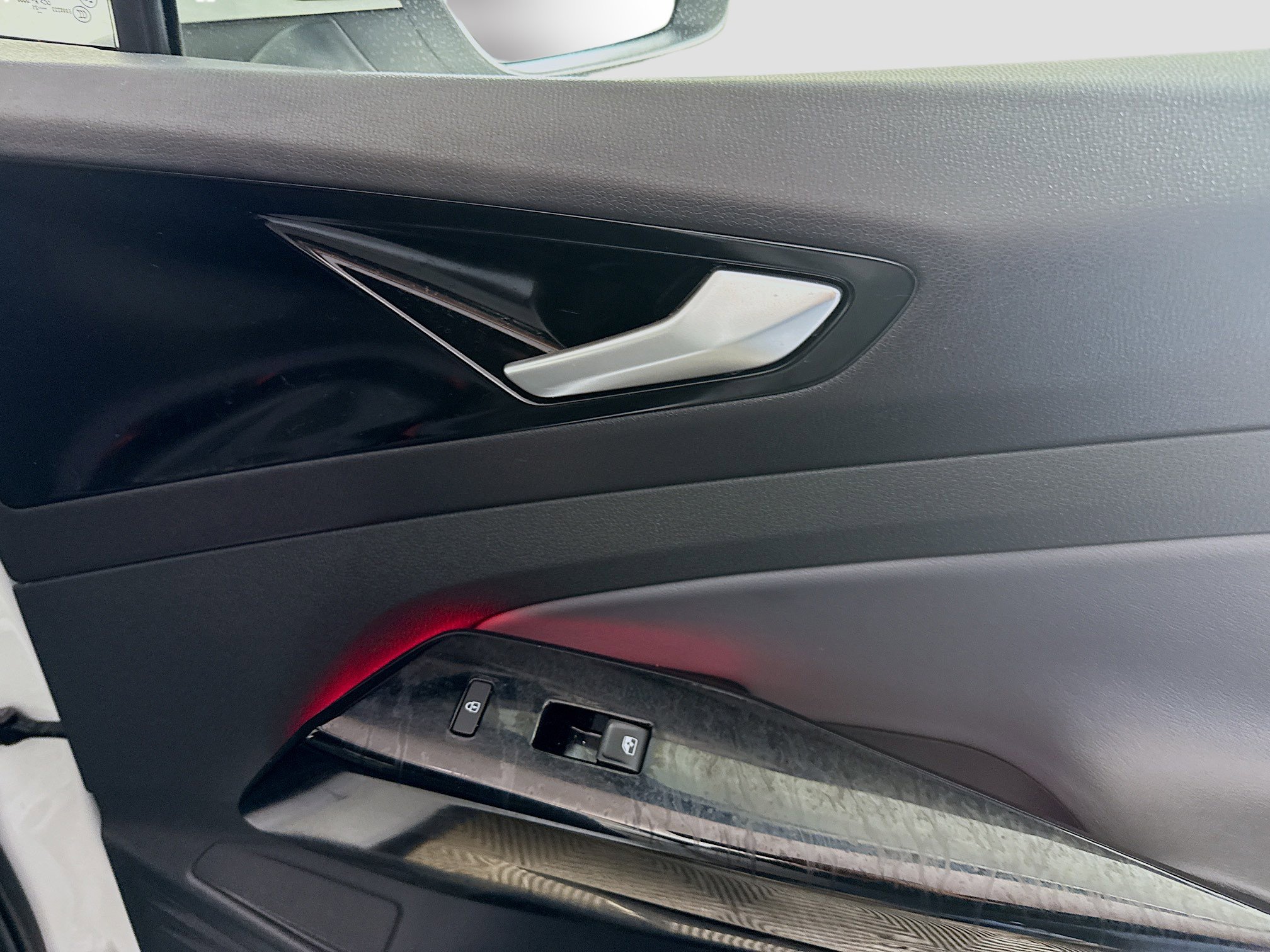 Used 2021 Volkswagen ID.4 Pro w/ ID.4 Protection Package image 31