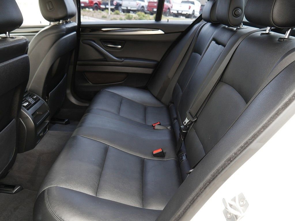Used 2016 BMW 535i Sedan RWD image 16