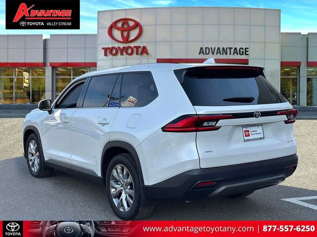 Used 2024 Toyota Grand Highlander Limited AWD/4WD image 10