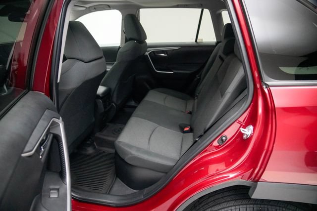 Used 2021 Toyota RAV4 XLE w/ Convenience Package AWD/4WD image 19