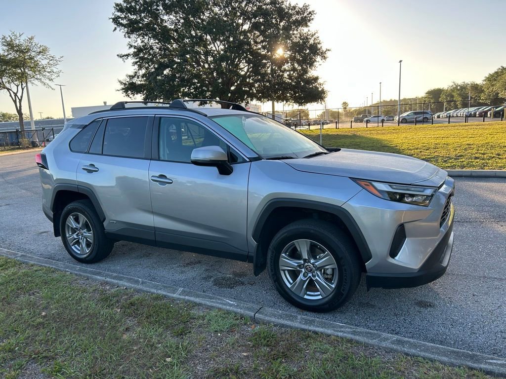 Used 2024 Toyota RAV4 LE AWD/4WD image 7