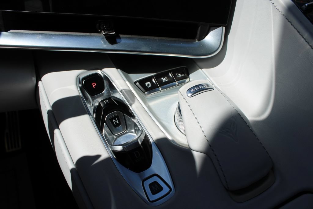 Used 2021 Chevrolet Corvette Stingray Premium Conv w/ Z51 Performance Package RWD image 21