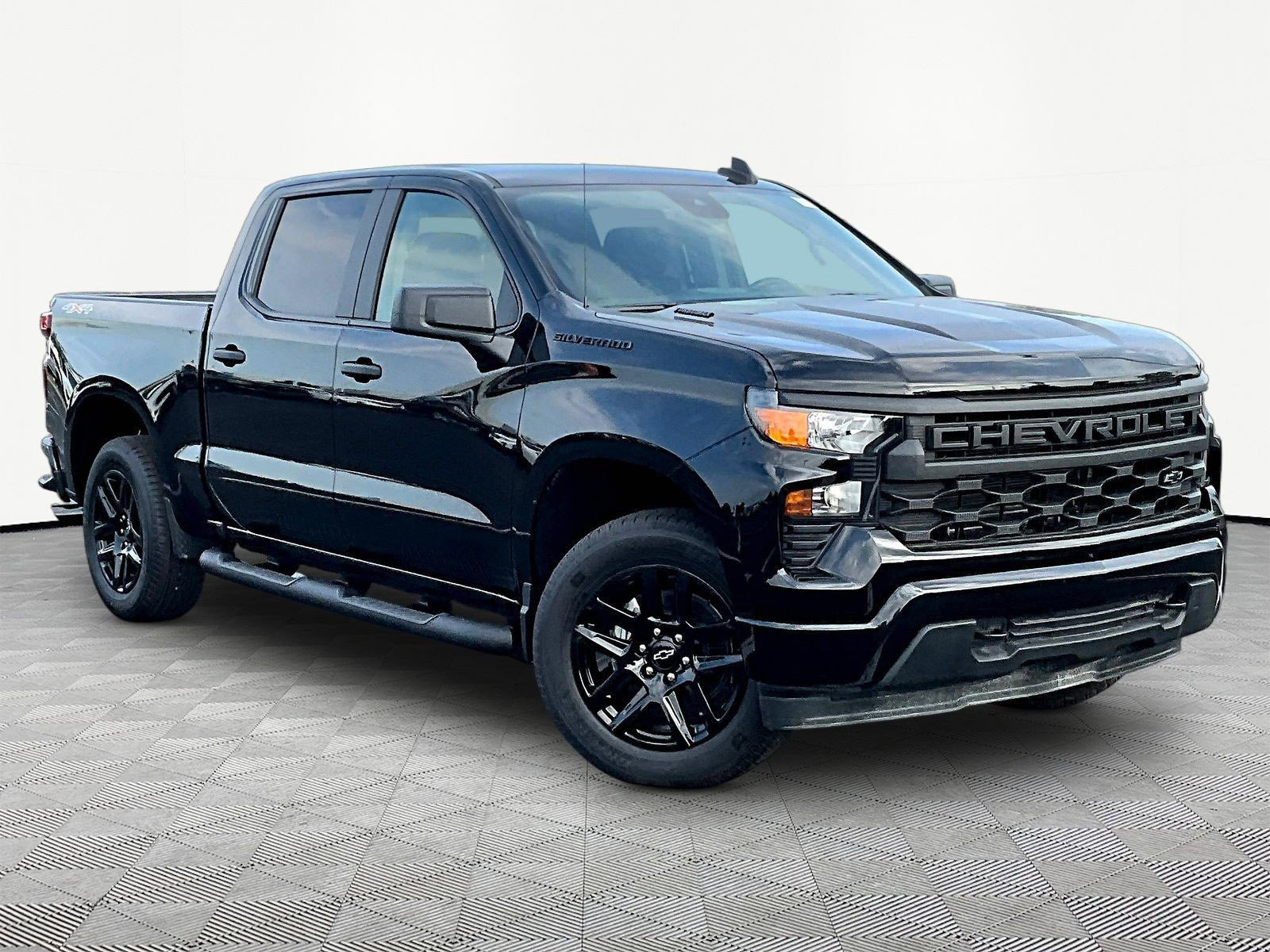 New 2026 Chevrolet Silverado 1500 Custom w/ Rally Edition AWD/4WD image 3