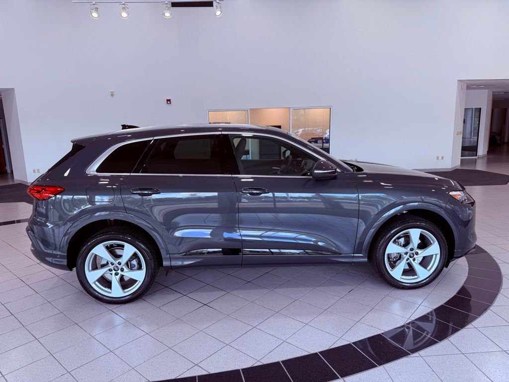 Used 2025 Audi Q5 Premium Plus image 17