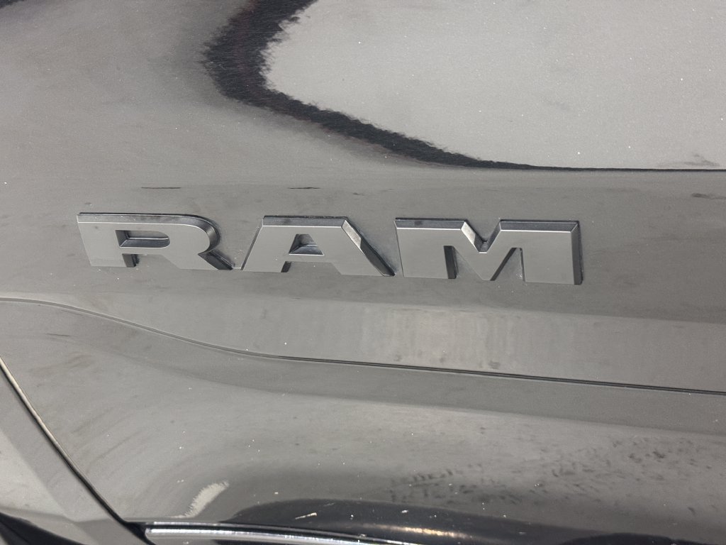 Used 2022 RAM 1500 Big Horn AWD/4WD image 30