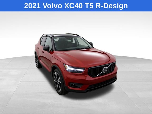 Used 2021 Volvo XC40 T5 R-Design w/ Advanced Package image 2