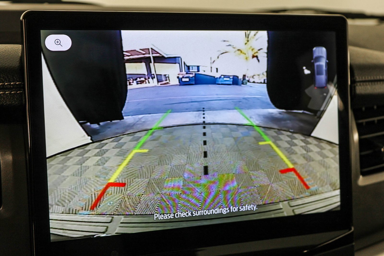 Used 2024 Ford Expedition XLT image 17