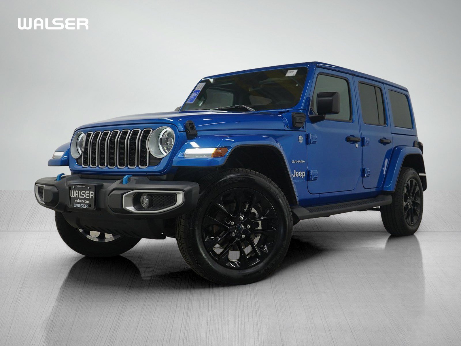 Used 2024 Jeep Wrangler Unlimited Sahara w/ Technology Group AWD/4WD image 1