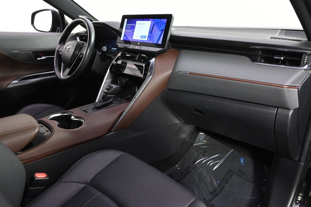 Used 2023 Toyota Venza Limited AWD/4WD image 14