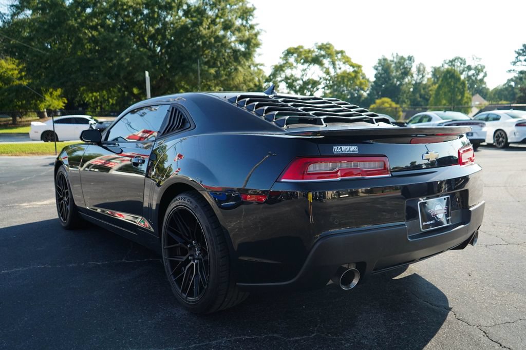 Used 2014 Chevrolet Camaro SS w/ RS Package RWD image 3