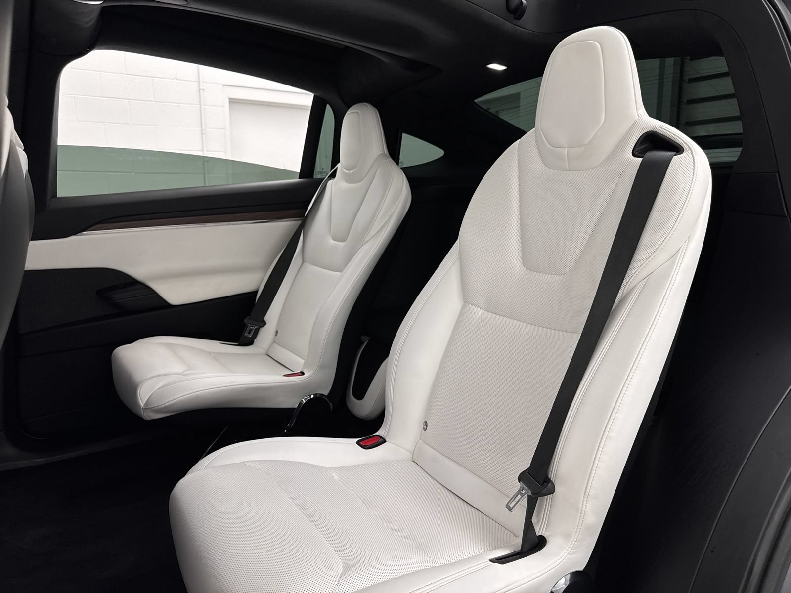 Used 2022 Tesla Model X AWD/4WD image 36