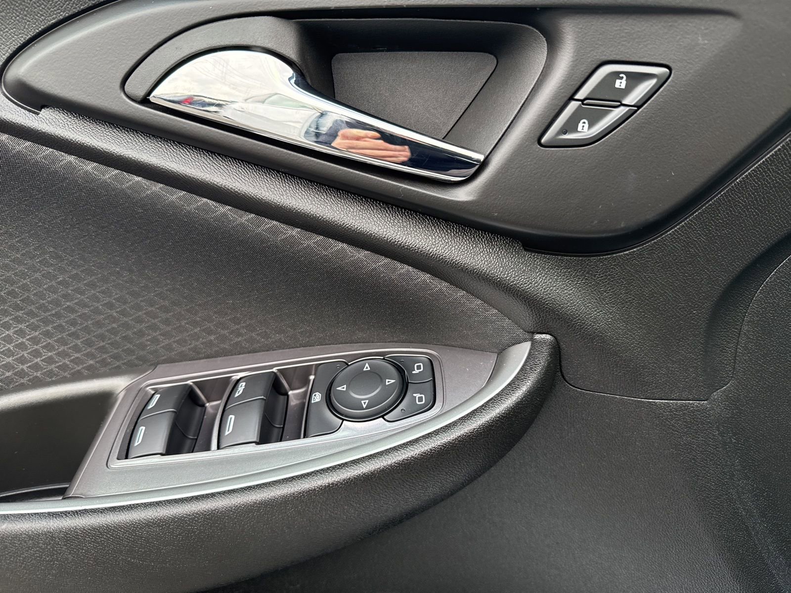 Used 2023 Chevrolet Malibu LT image 12