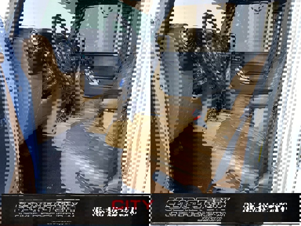 Used 2018 Jeep Wrangler Unlimited Sahara w/ Connectivity Group image 11