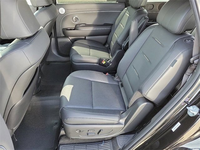 New 2026 Hyundai Palisade Calligraphy FWD image 17