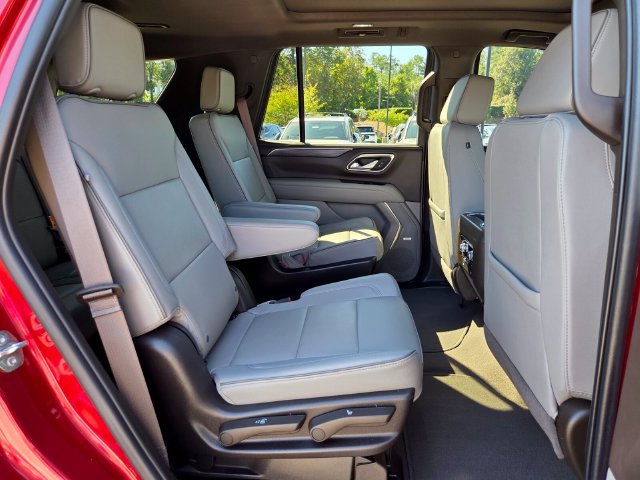 Used 2024 GMC Yukon SLT w/ SLT Premium Package RWD image 21