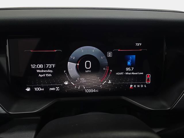 Used 2025 GMC Acadia AT4 w/ Luxury Package image 19