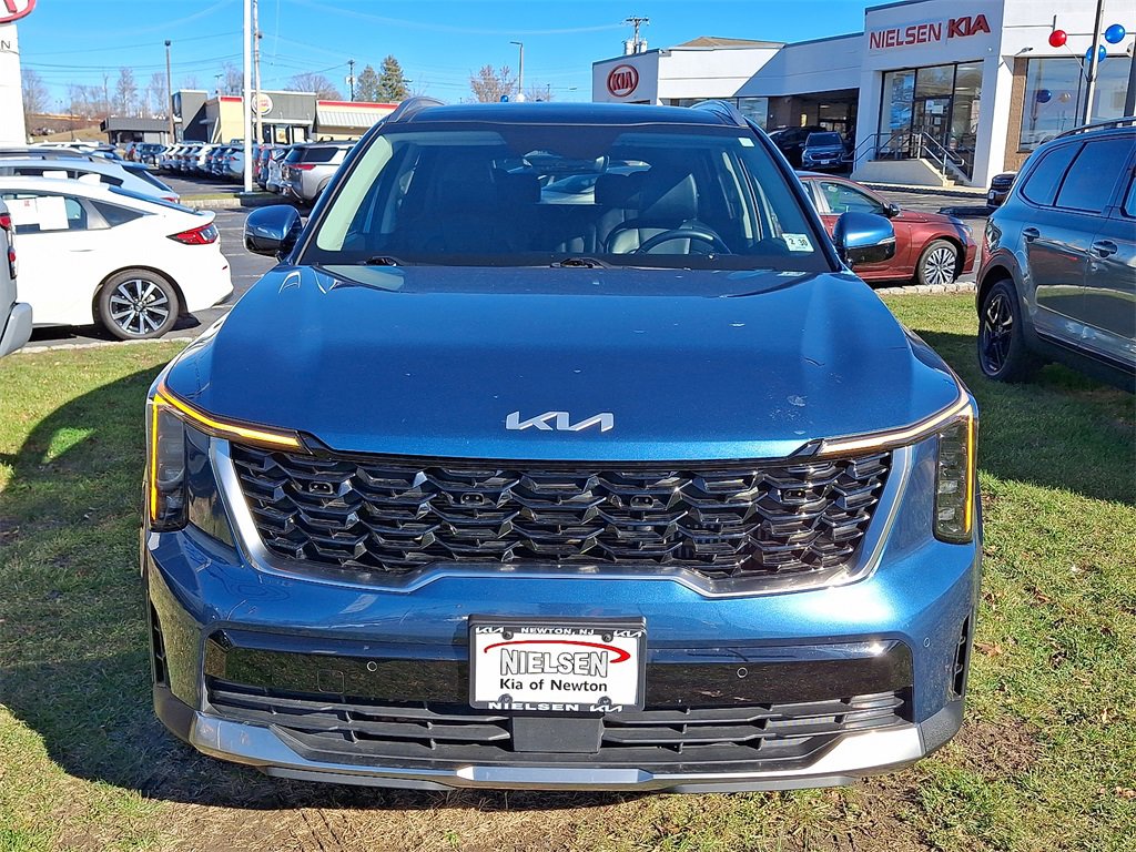 Certified 2025 Kia Sorento EX w/ EX Panoramic Sunroof Package image 21
