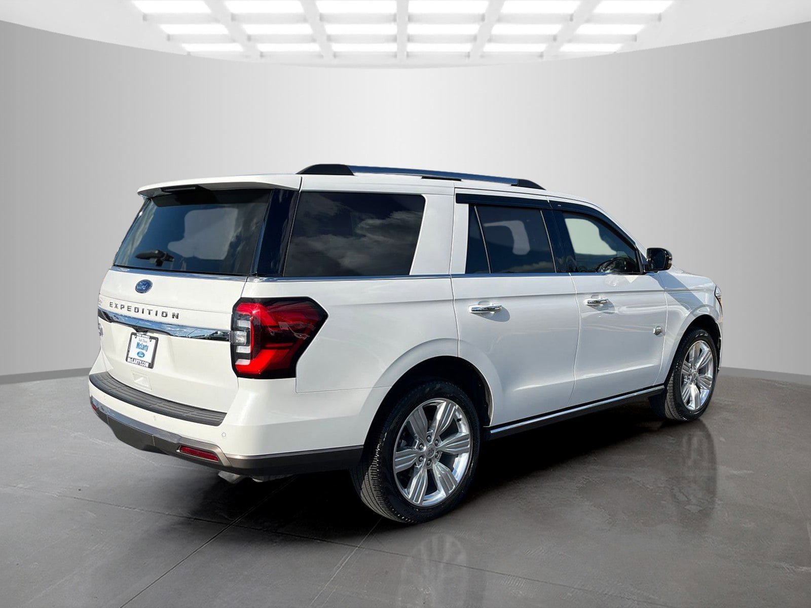 Used 2024 Ford Expedition King Ranch image 4