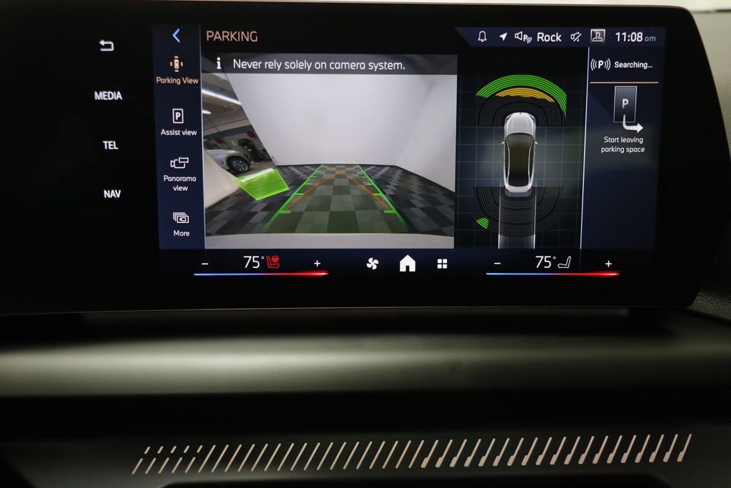 Certified 2025 BMW 228i xDrive w/ Premium Package image 10