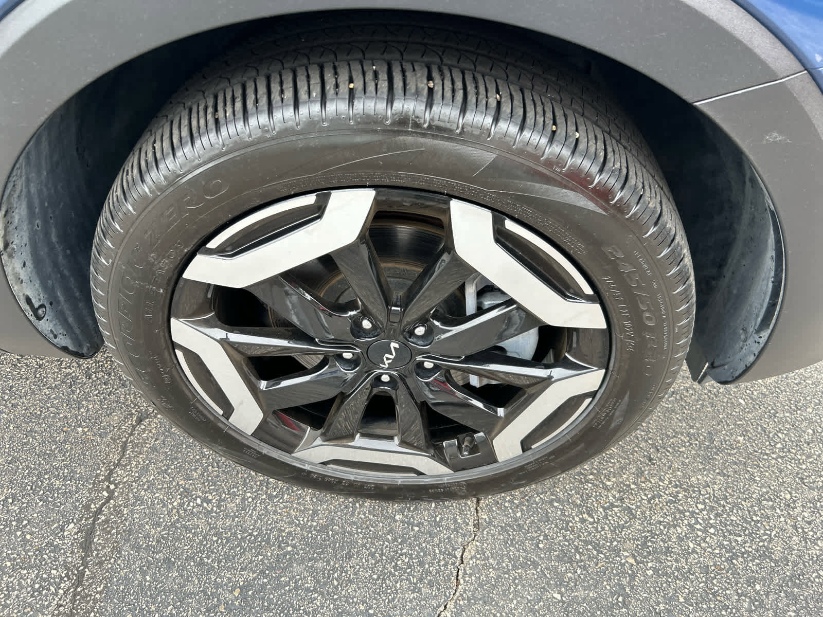 Used 2024 Kia Telluride EX AWD/4WD image 11