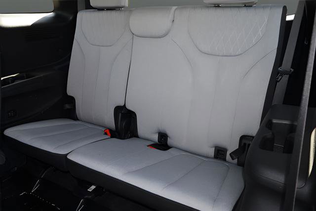 Used 2022 Hyundai Palisade SEL FWD image 17