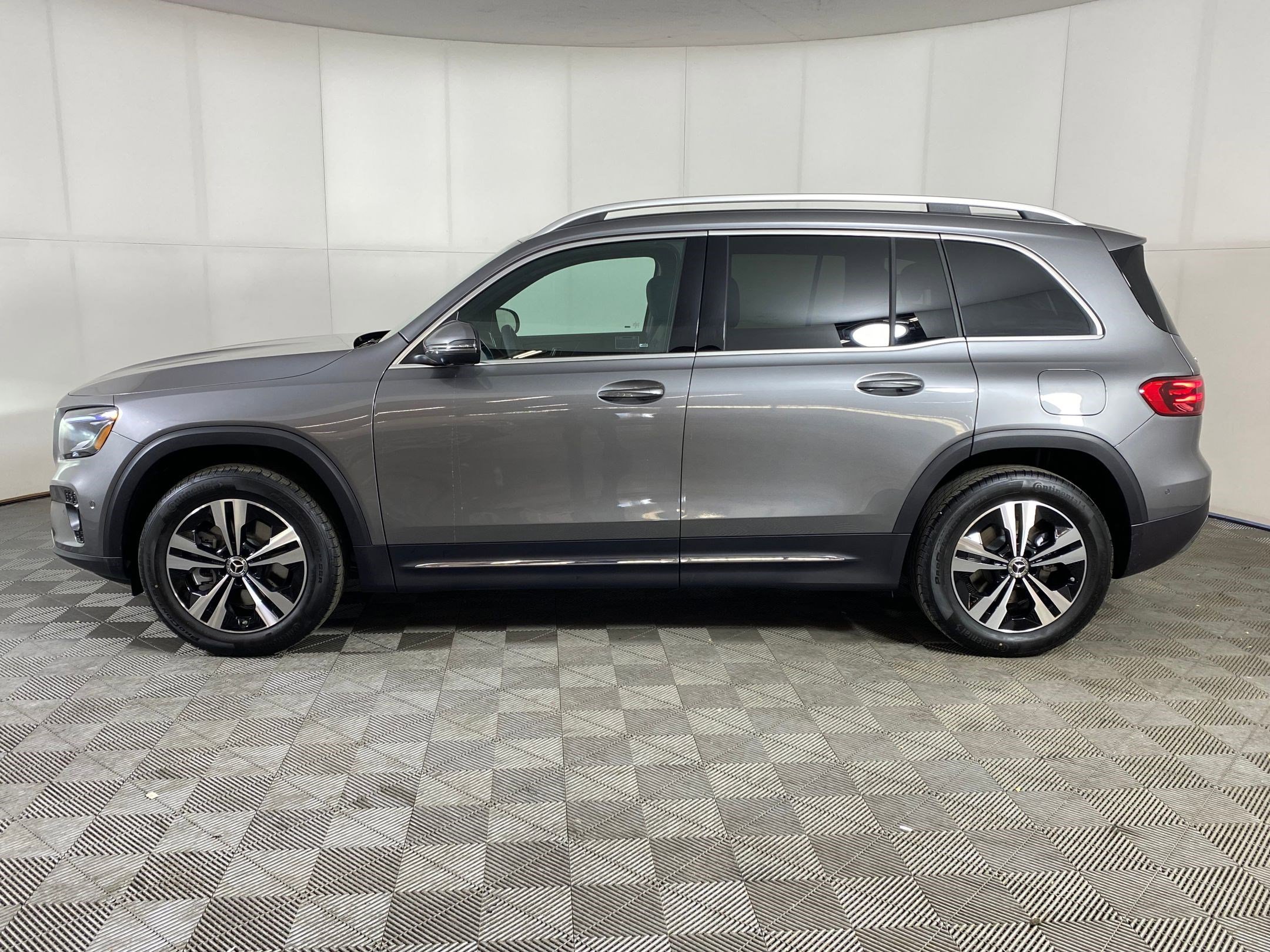 Used 2026 Mercedes-Benz GLB 250 4MATIC video 2