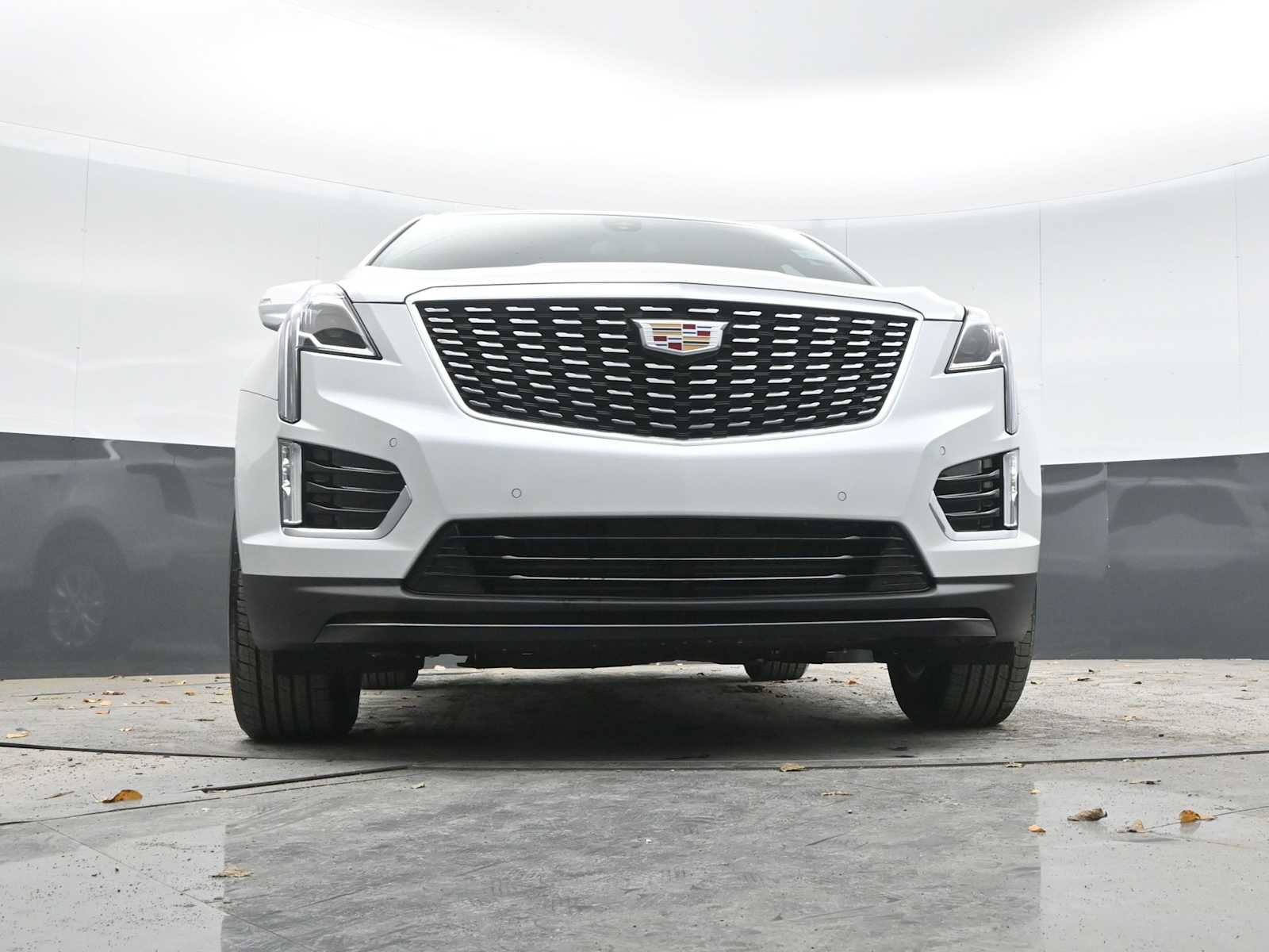 Used 2025 Cadillac XT5 Luxury w/ LPO, Floor Liner Package image 48