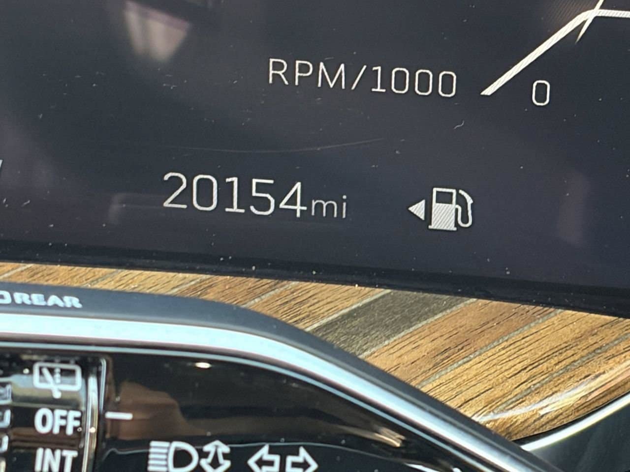 Certified 2025 Cadillac Escalade Sport Platinum w/ LPO, ONYX Package AWD/4WD image 26