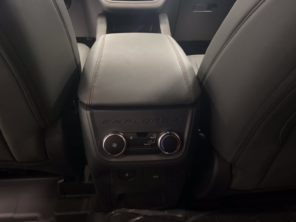 New 2027 Ford Explorer Active w/ Active Comfort Package RWD image 18