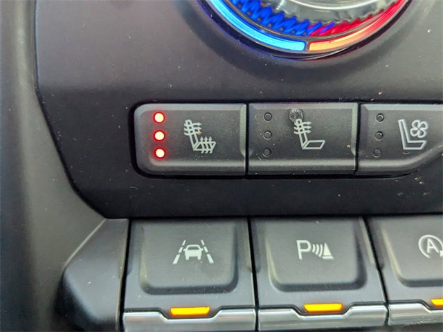 Used 2021 GMC Sierra 1500 AT4 w/ AT4 Value Package image 24