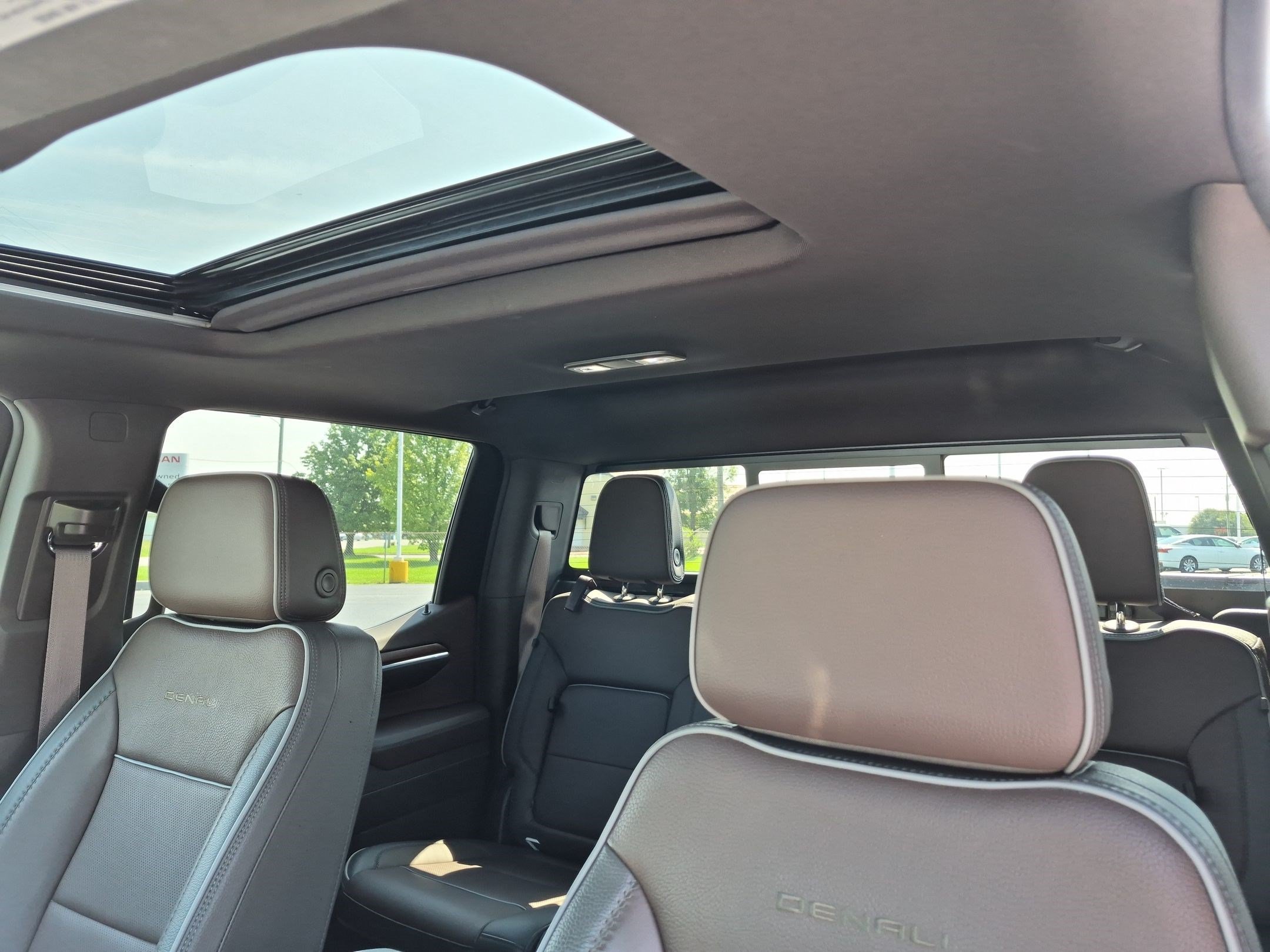 Used 2023 GMC Sierra 1500 Denali AWD/4WD image 29