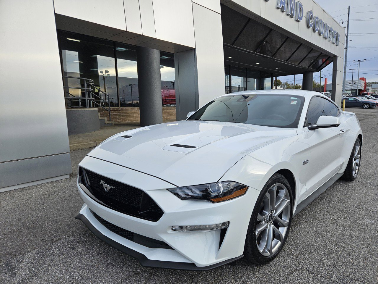 Used 2021 Ford Mustang GT Premium w/ Equipment Group 401A image 2