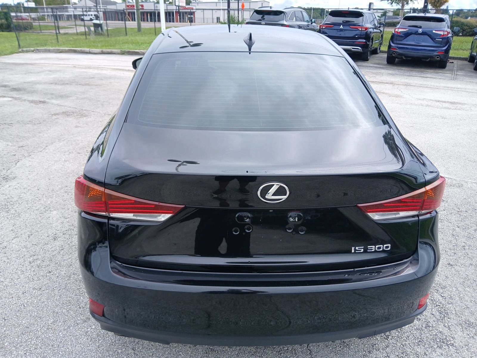 Used 2018 Lexus IS 300 w/ Premium Package RWD image 5
