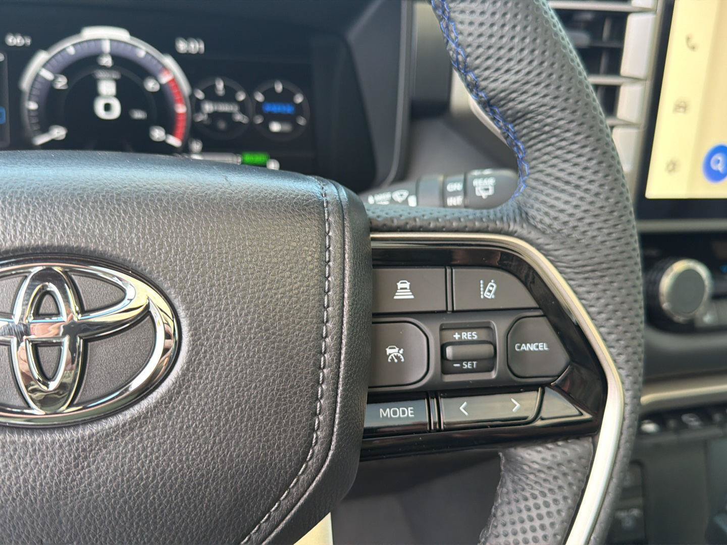 New 2026 Toyota Sequoia Platinum AWD/4WD image 24