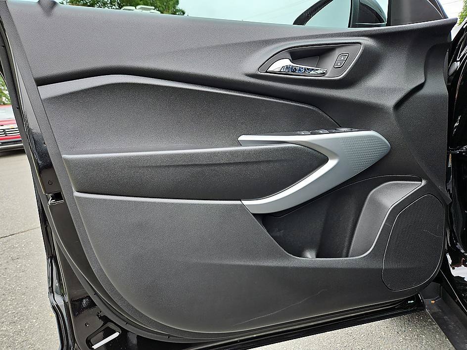 New 2026 Chevrolet Trax RS FWD image 13