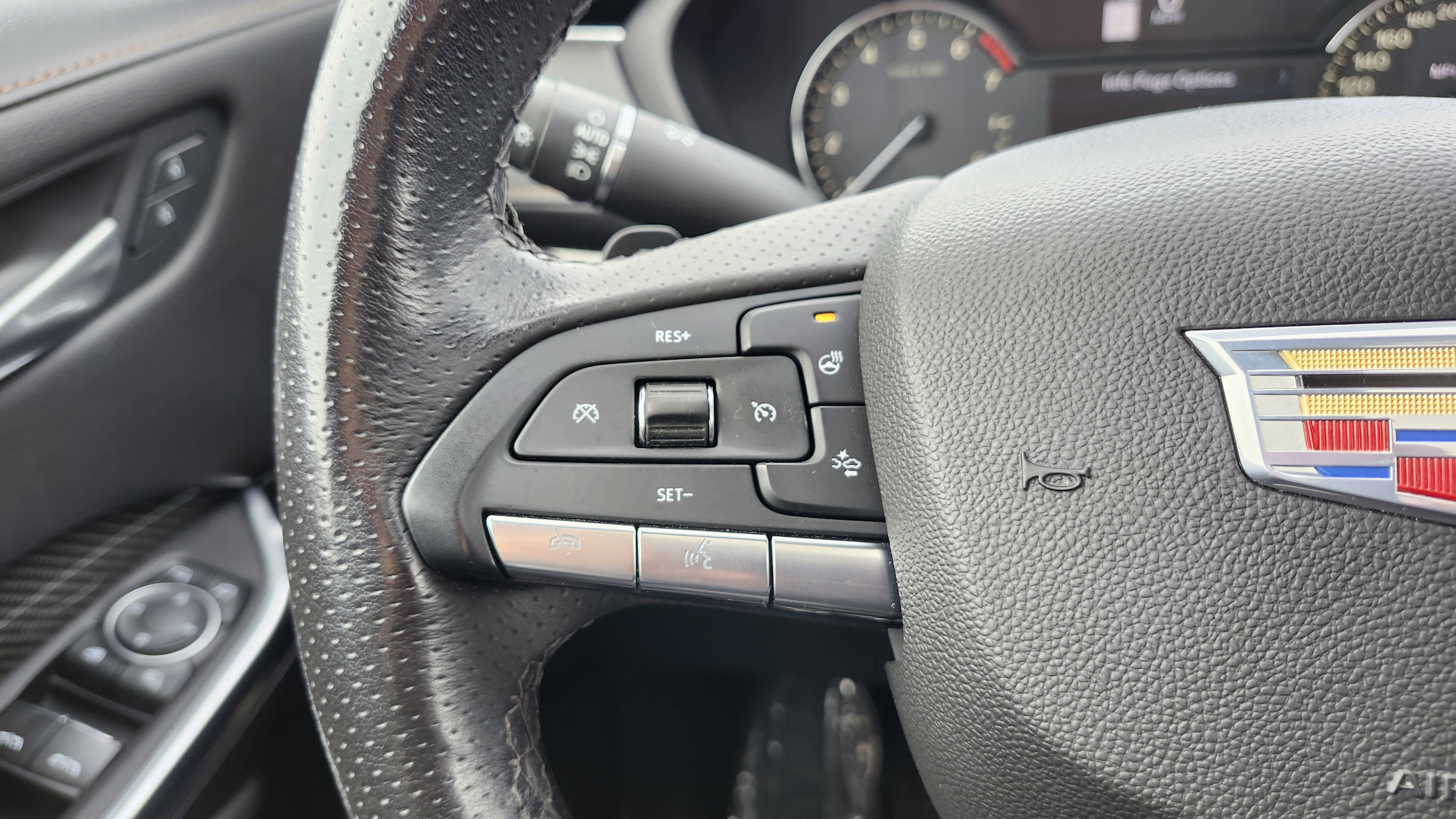 Used 2020 Cadillac XT4 Sport image 41