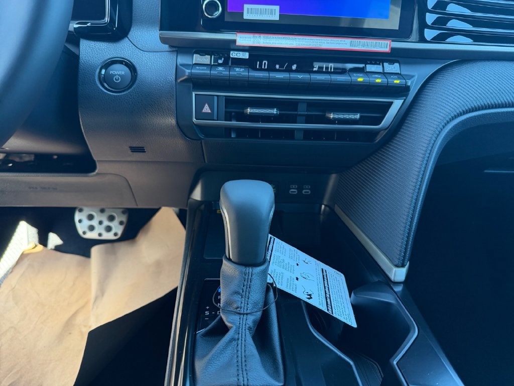 New 2026 Toyota Camry SE w/ Convenience Package FWD image 11