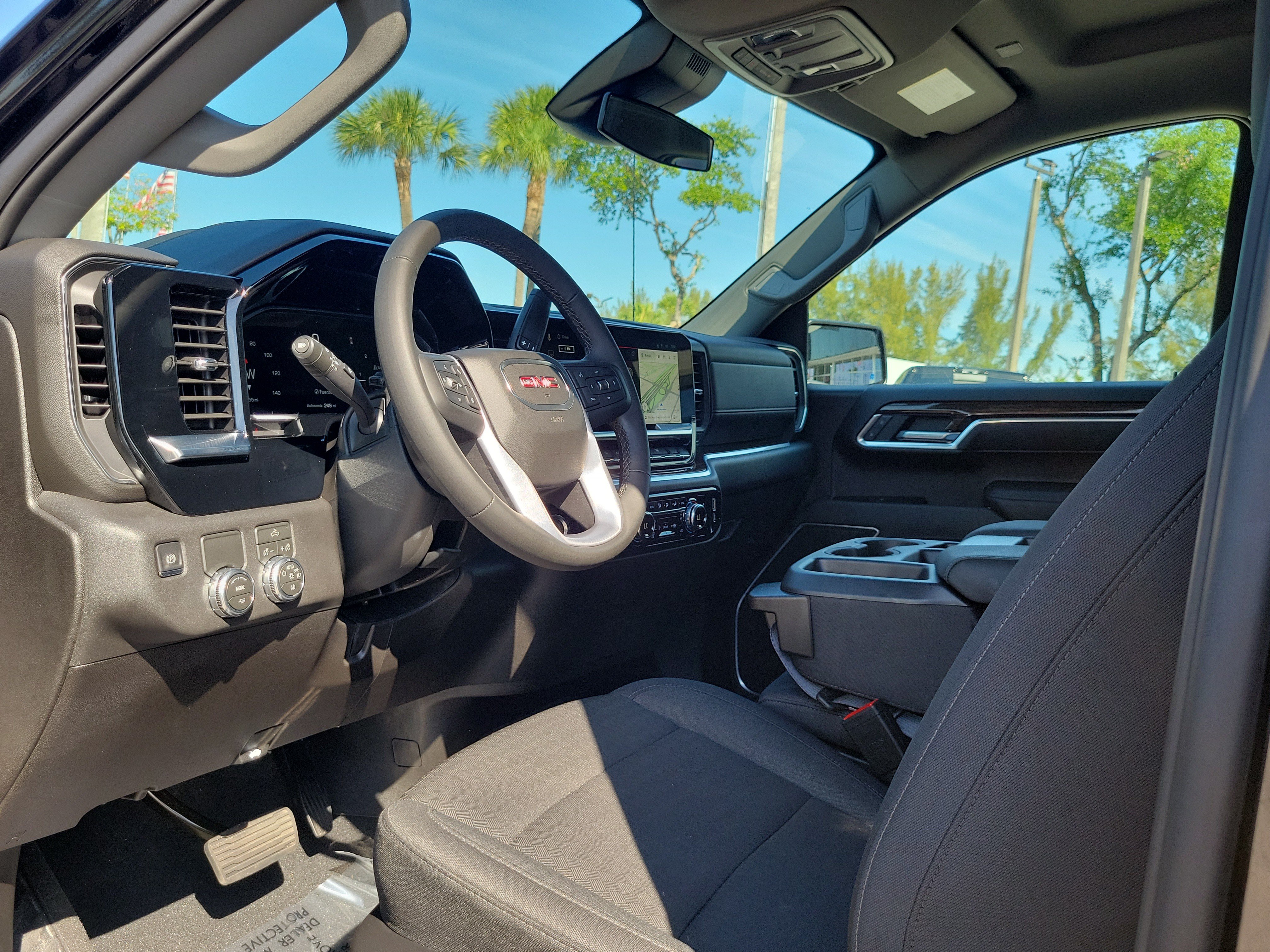Used 2026 GMC Sierra 1500 Elevation w/ Elevation Select Package RWD image 9