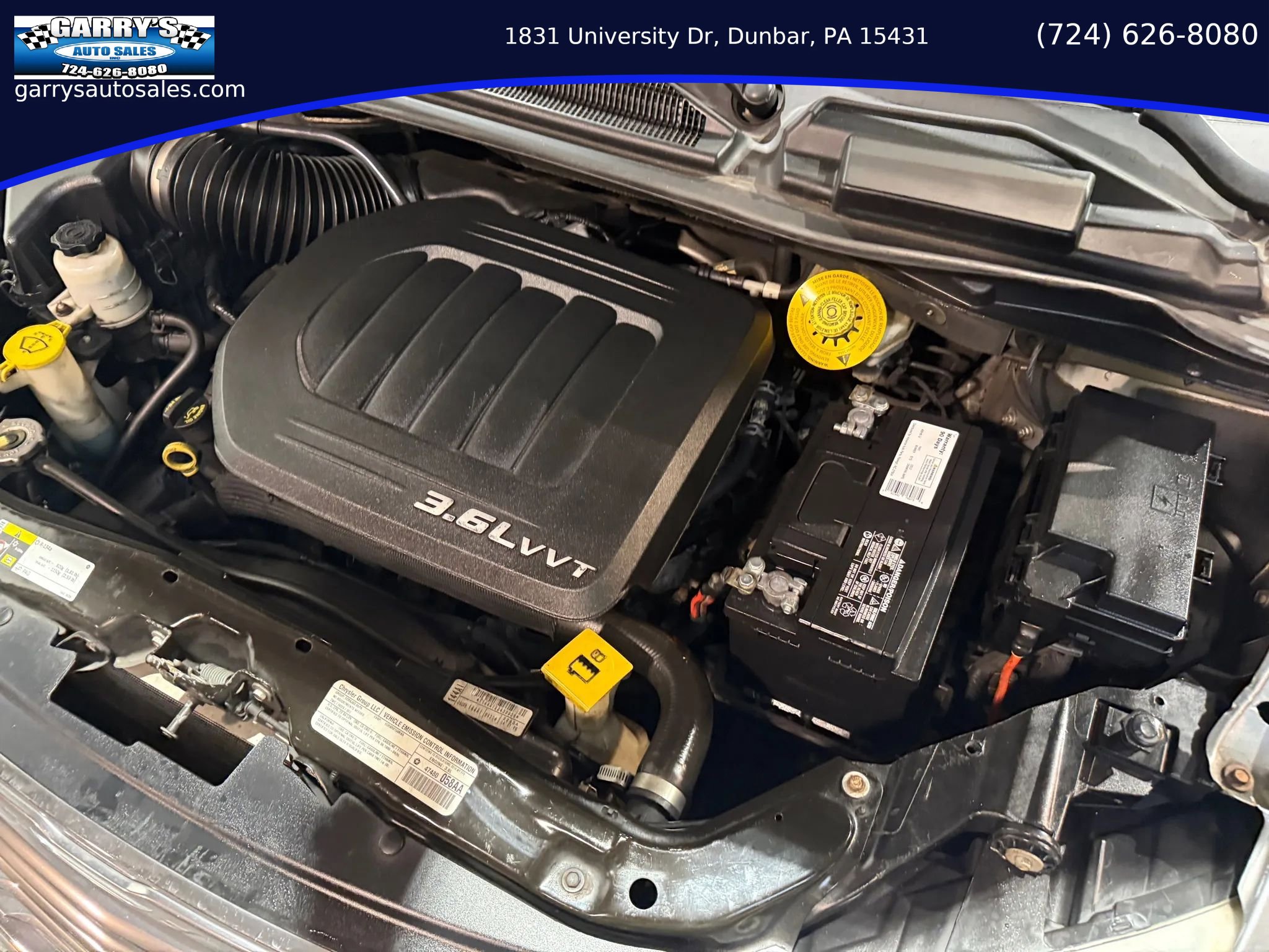 Used 2014 Chrysler Town & Country Touring FWD image 10