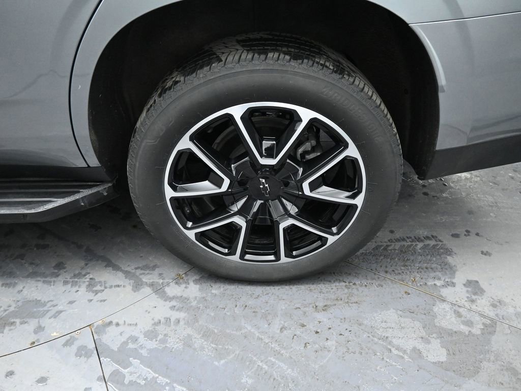 Used 2024 Chevrolet Tahoe RST w/ Luxury Package image 15