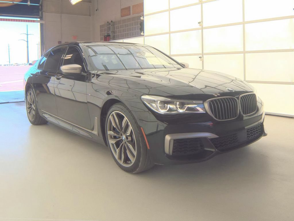 Used 2018 BMW M760i xDrive w/ Luxury Rear Seating Package AWD/4WD image 4