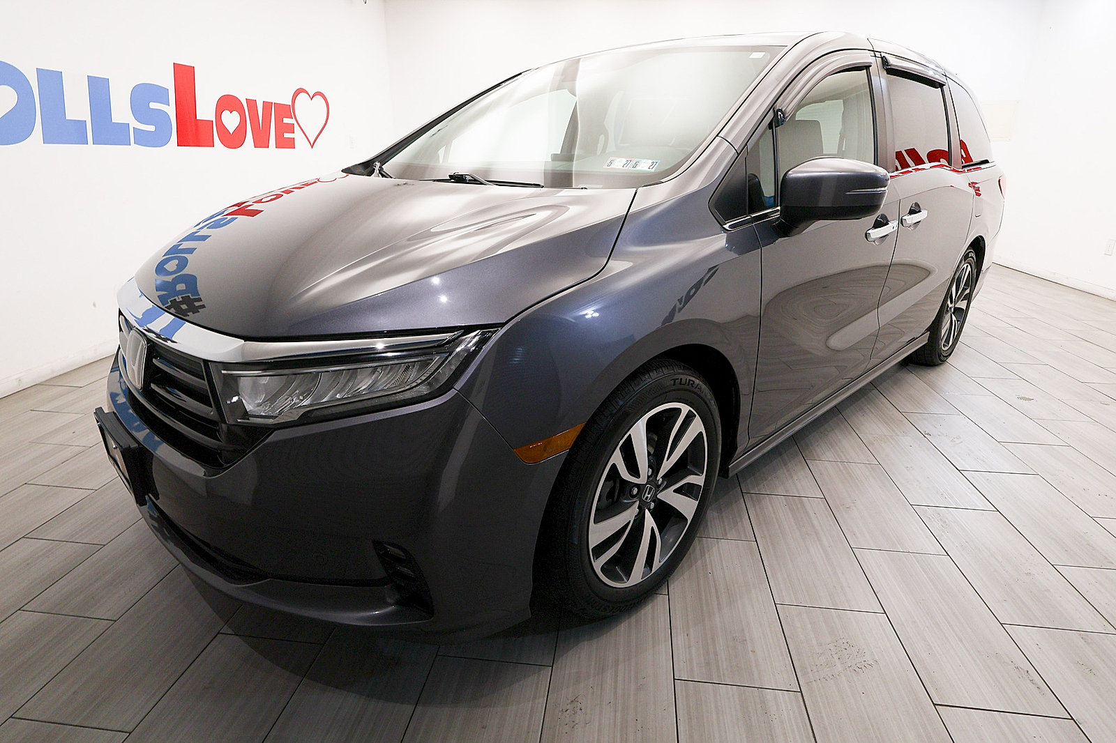 Used 2022 Honda Odyssey Touring image 1