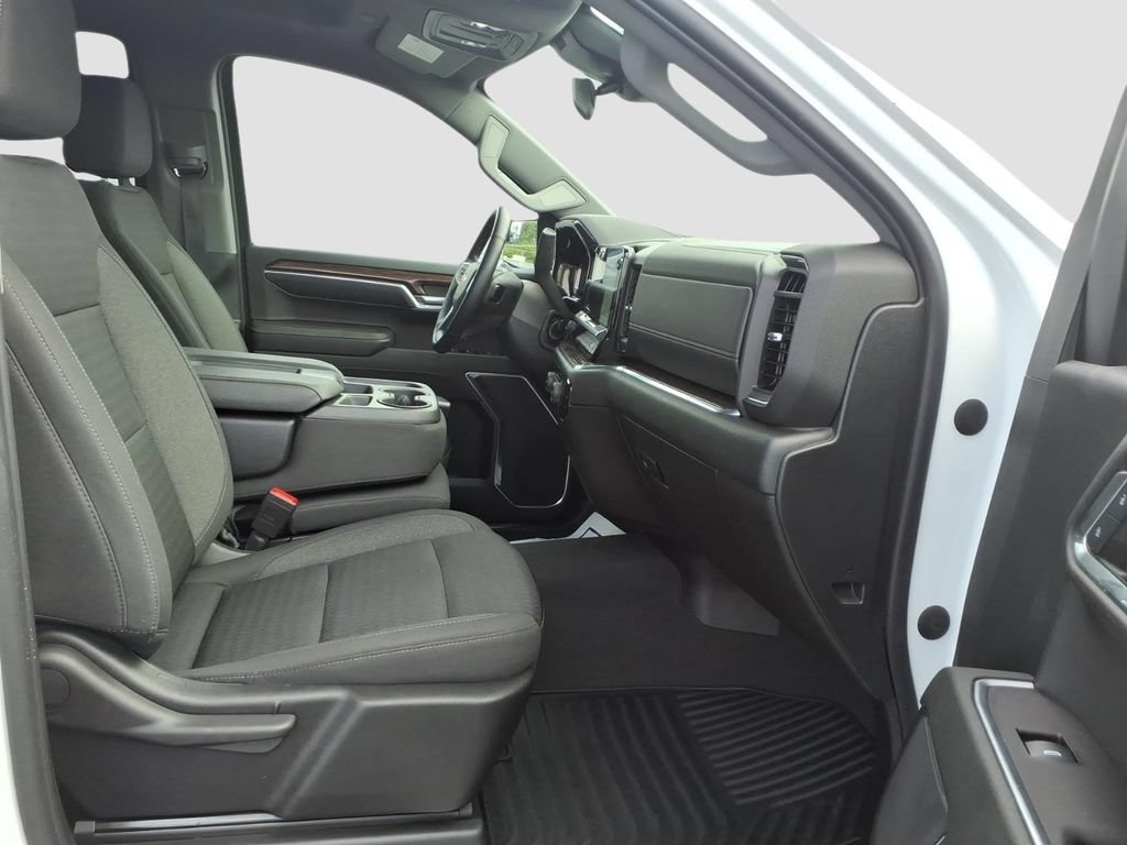 Used 2023 Chevrolet Silverado 1500 LT AWD/4WD image 10