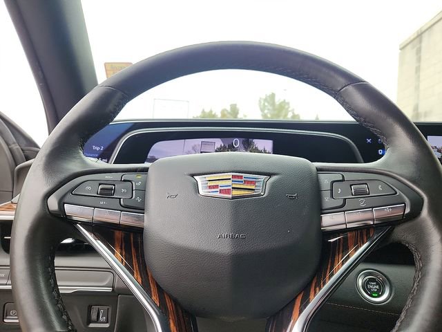 Used 2023 Cadillac Escalade Luxury image 18