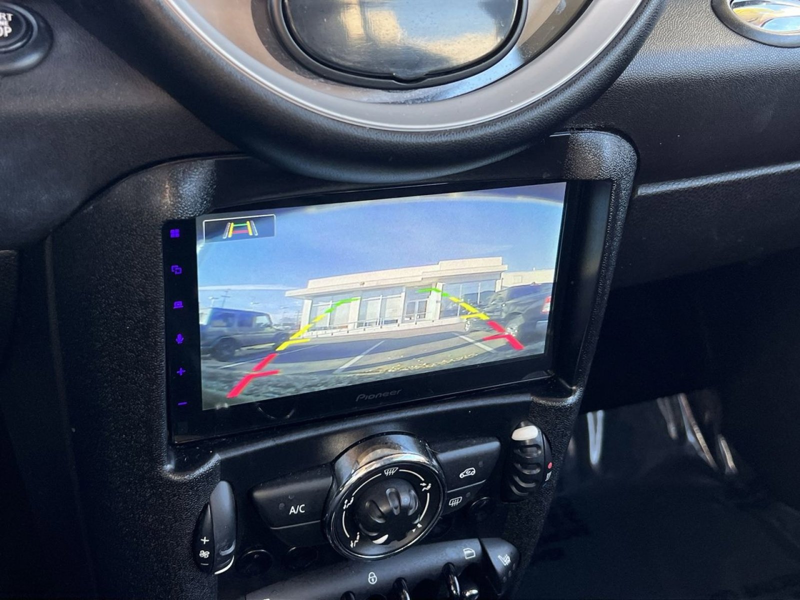 Used 2013 MINI Cooper Hardtop image 16